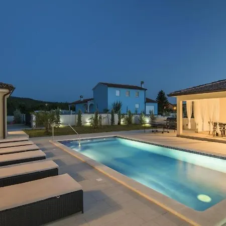 4 Bedroom Near Labin