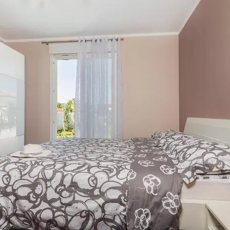 4 Bedroom Near Labin